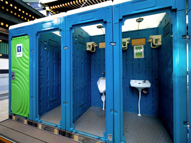 Best Portable bathroom rental  in Dellwood, MO