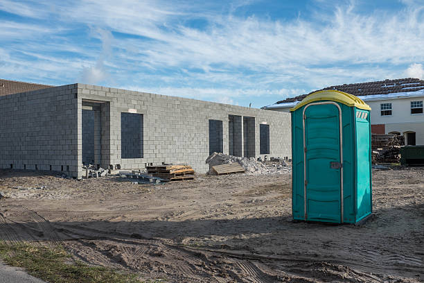 Portable Toilet Options We Offer in Dellwood, MO